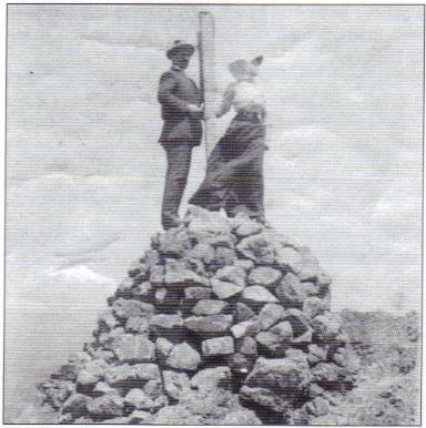 Archie and Nina Rial on Mt Jagungal