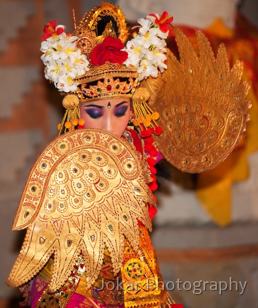 Puri_Agung_dance_20100206_058.jpg - Legong dancer, Puri Agung, Peliatan, Bali