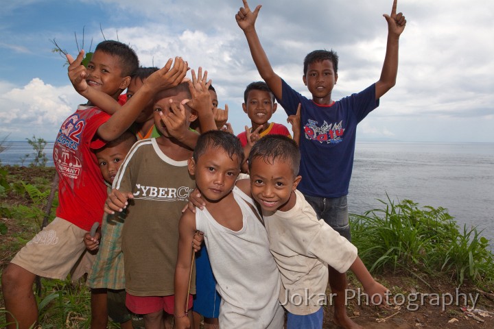 Seraya_20091217_093.jpg - Children, Seraya Timur, Bali