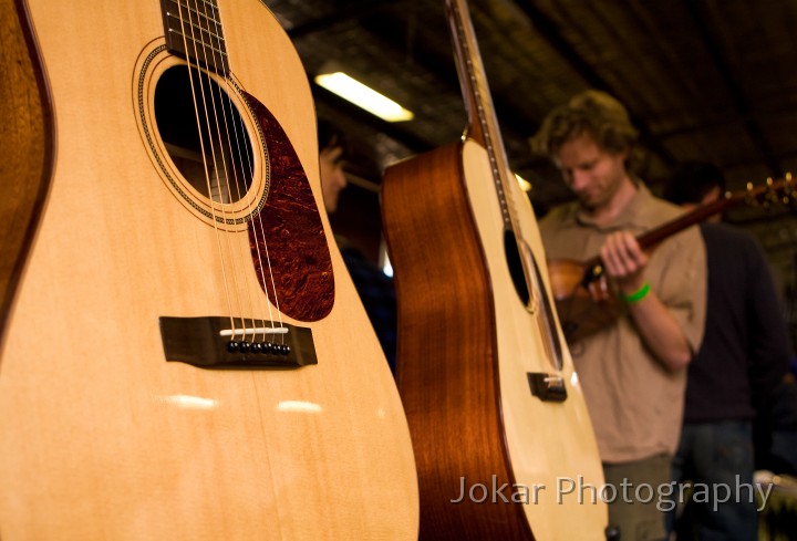 Folk_Festival_20080322_046.jpg - Guitarmakers