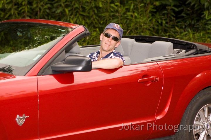 Hawaii_20090606_283.jpg - John, Aloha shirt, Mustang convertible, Waimea Valley Audobon Center, Oahu, Hawaii