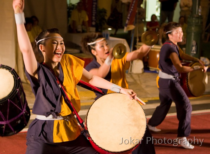 Hawaii_20090606_318.jpg - Japanese drummers, Asia Pacific Festival, Waikiki