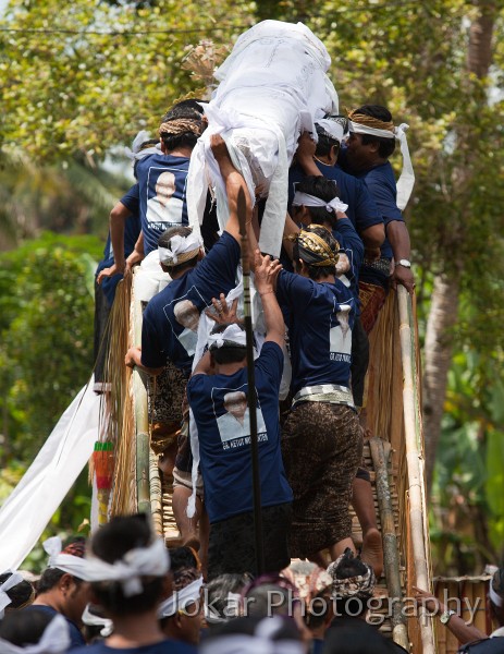 Bangli_cremation_20100829_035.jpg