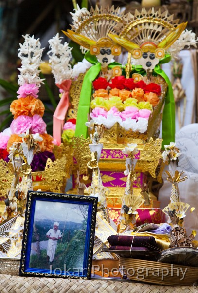 Bangli_cremation_20100829_204.jpg