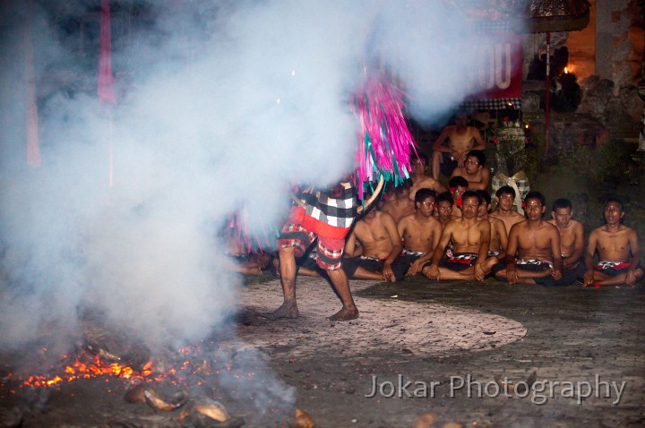 Pura_Dalem_Kecak_dance20100226_067.jpg