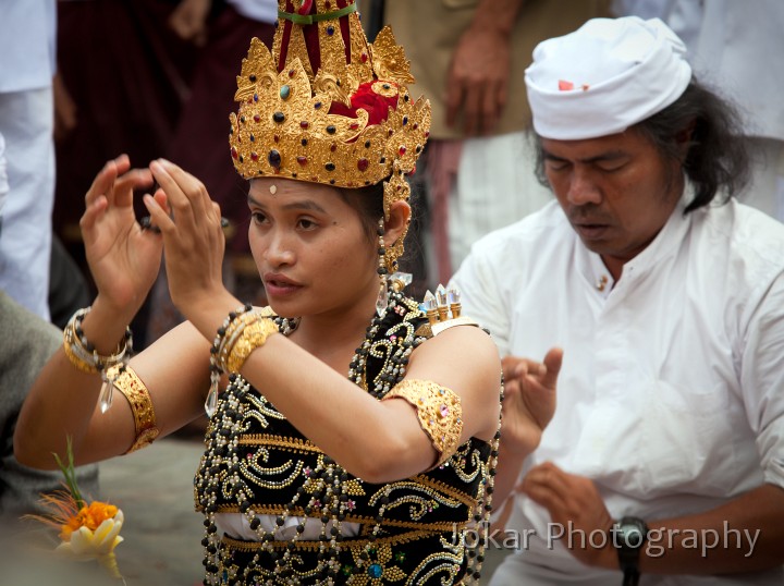 Pura_Puncak_Penulisan_20100801_215.jpg