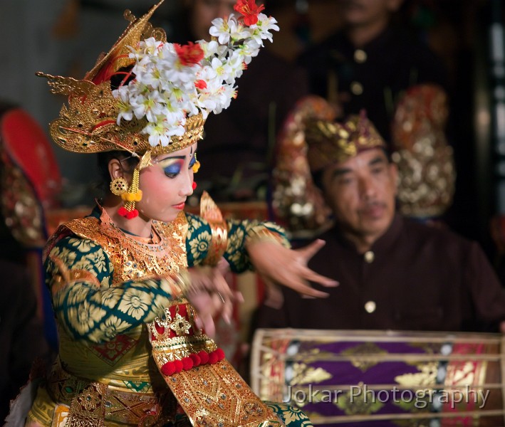 Puri_Agung_dance_20100206_042.jpg