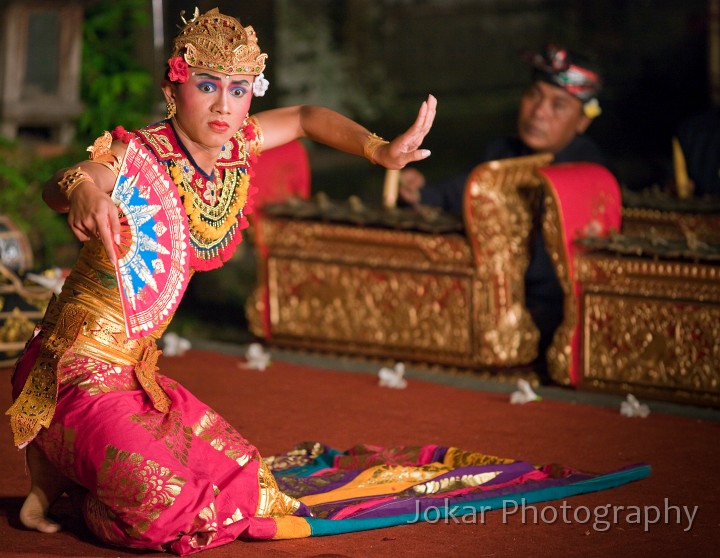 Puri_Ubud_Legong_dance_20100410_122.jpg