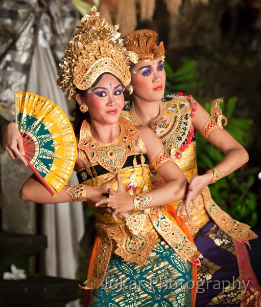 Puri_Ubud_Legong_dance_20100410_211.jpg