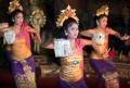 Puri_Ubud_Legong_dance_20100410_005