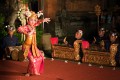 Puri_Ubud_Legong_dance_20100410_035