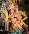 Puri_Ubud_Legong_dance_20100410_211